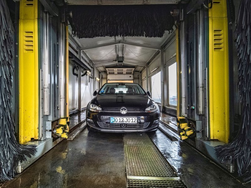 Image{width=800,height=600,url='https://www.aria.net/hubfs/industries/car-wash-auto-spas/aria-car-wash-auto-spas-transaction-closing-process.jpg',altText='',fileId=null}