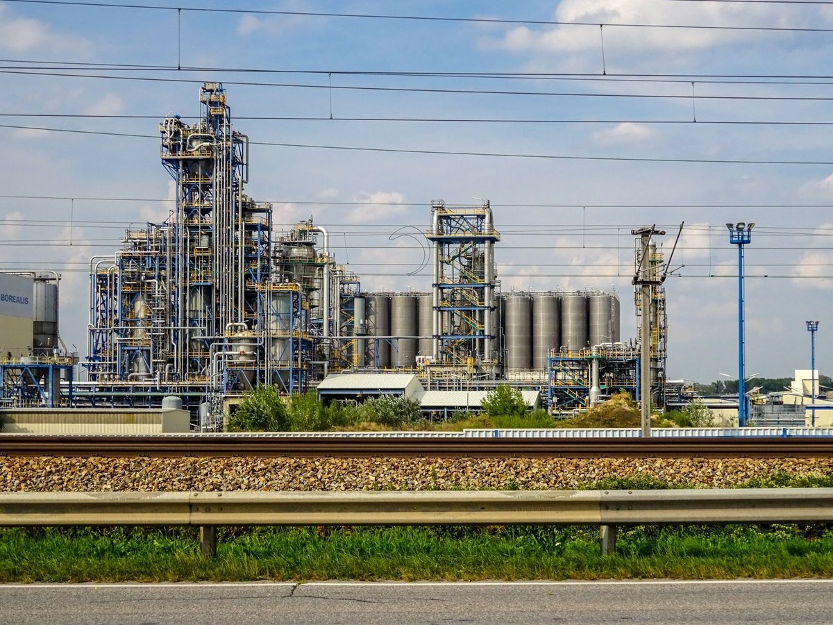 Specialty Chemical Manufacturing Business Valuation & Exit Strategy Guide