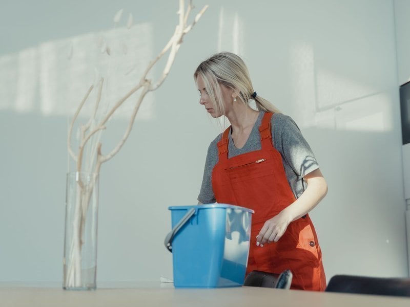 Image{width=800,height=600,url='https://www.aria.net/hubfs/industries/cleaning-janitorial/aria-cleaning-janitorial-transaction-closing-process.jpg',altText='',fileId=null}