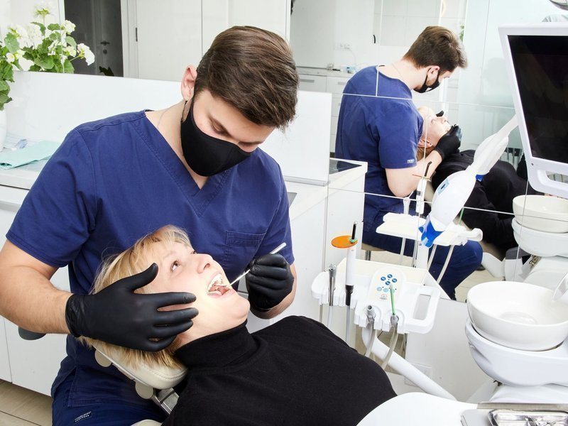 Image{width=800,height=600,url='https://www.aria.net/hubfs/industries/dental-practices-dso/aria-dental-practices-dso-transaction-closing-process.jpg',altText='',fileId=null}