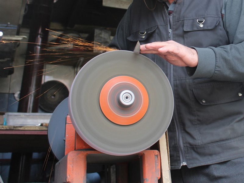 Image{width=800,height=600,url='https://www.aria.net/hubfs/industries/hand-tool-and-cutlery-manufacturing/aria-hand-tool-and-cutlery-manufacturing-transaction-closing-process.jpg',altText='How We Sell Your Industrial Hand Tool Manufacturing Company - Transaction Closing Process',fileId=null}