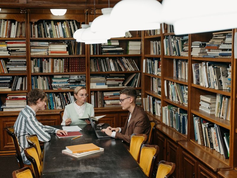 Private Equity Advisory Platforms Investing in Law Firms & Legal Practices Businesses