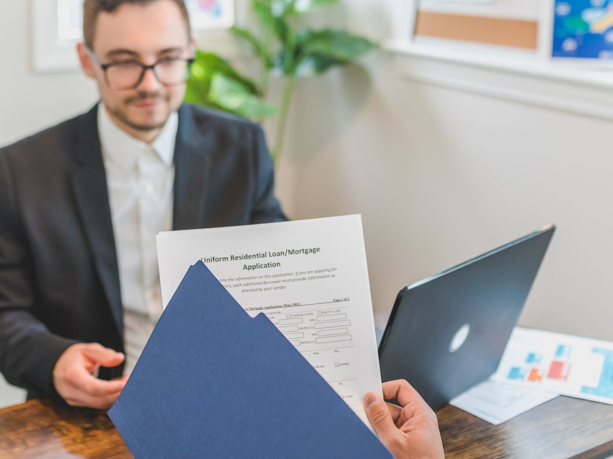 Commercial Lending & Loan Servicing Business Valuation & Exit Strategy Guide