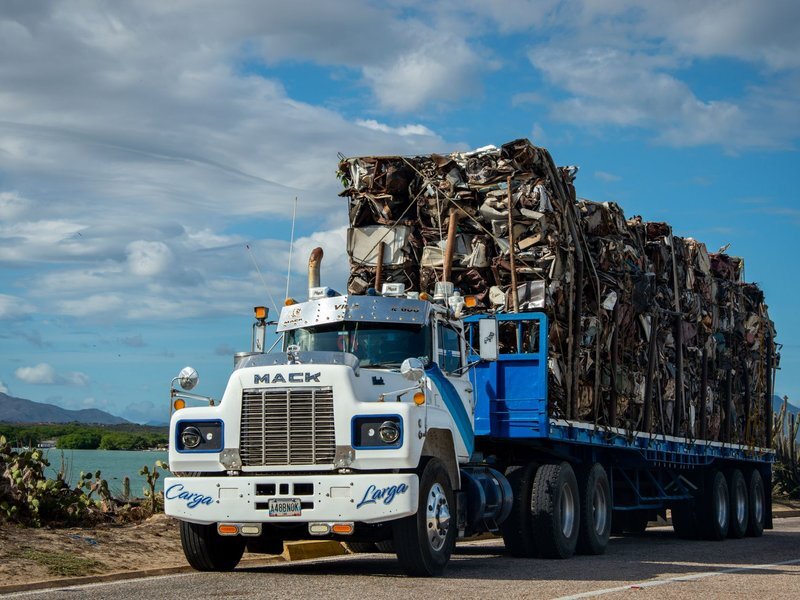 Specialized Local Hauling M&A Advisor Confidential Consultation