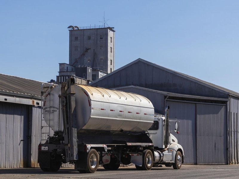 Strategic Logistics Consolidators Acquiring Specialized Heavy Freight Companies