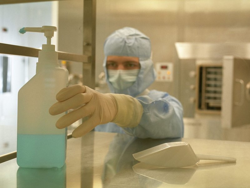 Healthcare & Industrial Private Equity Investing in Medical Device Manufacturing Businesses