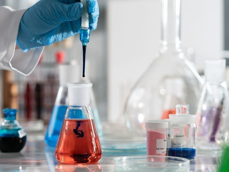 Image{width=800,height=600,url='https://www.aria.net/hubfs/industries/pharmaceuticals-biotech/aria-pharmaceuticals-biotech-transaction-closing-process.jpg',altText='',fileId=null}
