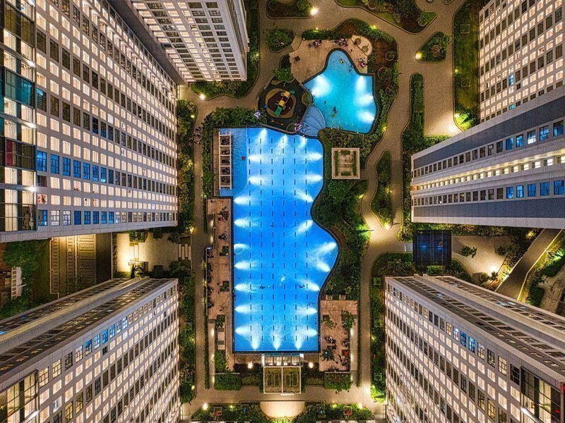 Image{width=800,height=600,url='https://www.aria.net/hubfs/industries/pool-construction-service/aria-pool-construction-service-transaction-closing-process.jpg',altText='',fileId=null}