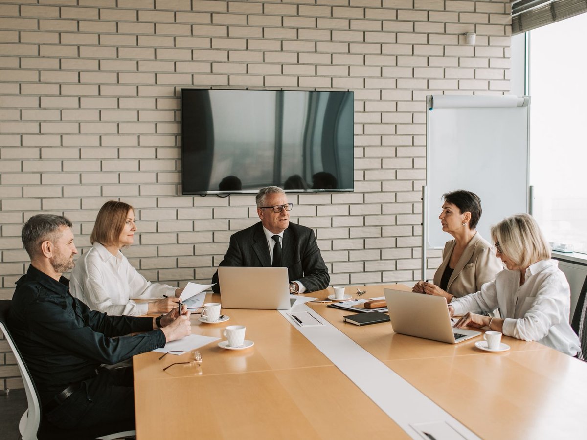 Investment Advisory & Wealth Management Business Valuation & Exit Strategy Guide