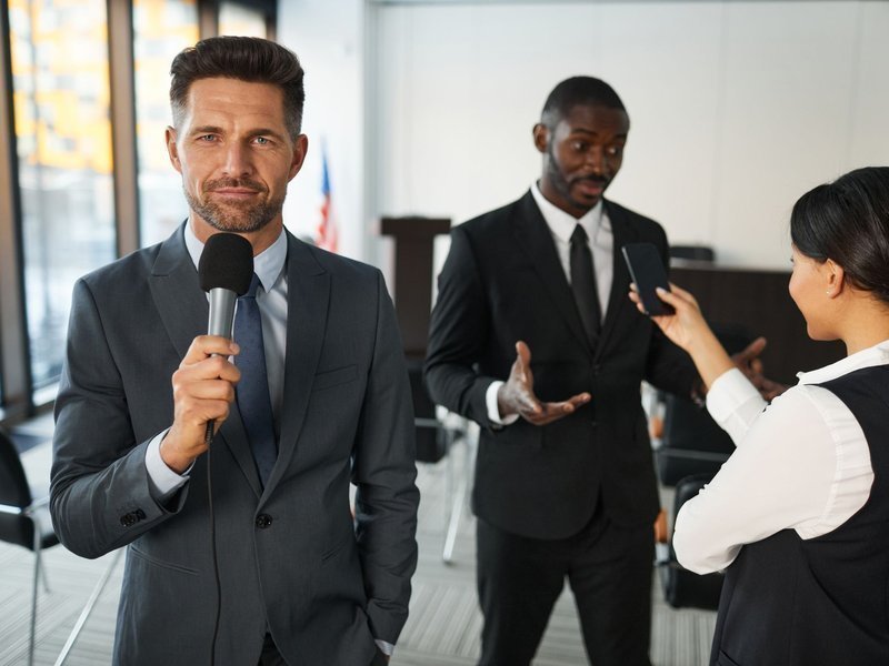 Image{width=800,height=600,url='https://www.aria.net/hubfs/industries/public-relations-comms/aria-public-relations-comms-transaction-closing-process.jpg',altText='',fileId=null}