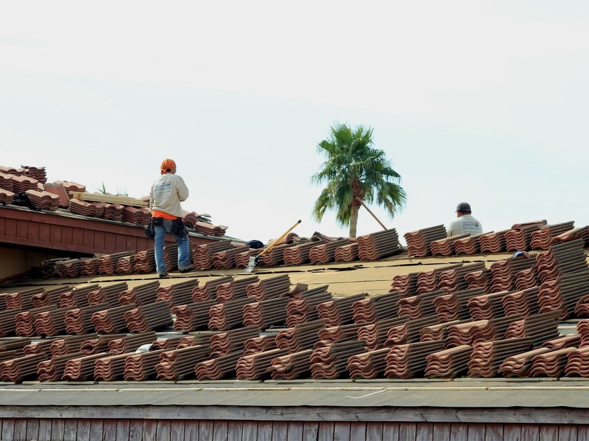 Commercial Roofing Systems Business Valuation & Exit Strategy Guide