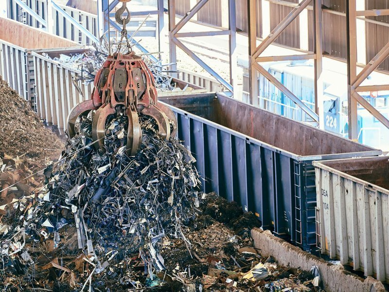 Image{width=800,height=600,url='https://www.aria.net/hubfs/industries/scrap-metal-ewaste-recycling/aria-scrap-metal-ewaste-recycling-transaction-closing-process.jpg',altText='',fileId=null}