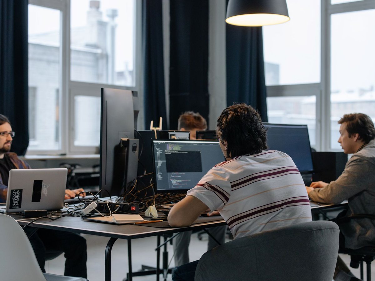 B2B Software Companies Business Valuation & Exit Strategy Guide