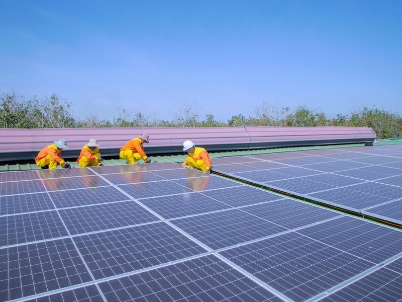 Image{width=800,height=600,url='https://www.aria.net/hubfs/industries/solar-panel-installation/aria-solar-panel-installation-transaction-closing-process.jpg',altText='How We Sell Your Solar EPC & Installation Company - Transaction Closing Process',fileId=null}