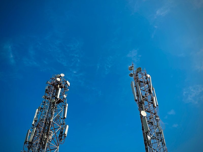 Image{width=800,height=600,url='https://www.aria.net/hubfs/industries/wireless-telecommunications-carriers/aria-wireless-telecommunications-carriers-transaction-closing-process.jpg',altText='How We Sell Your Wireless Broadband Carriers Company - Transaction Closing Process',fileId=null}